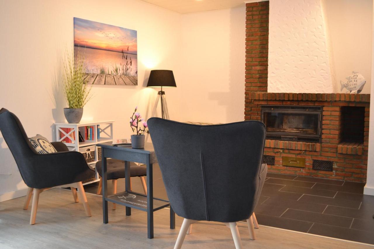 Ferienhaus Am Wasser Hinte エクステリア 写真